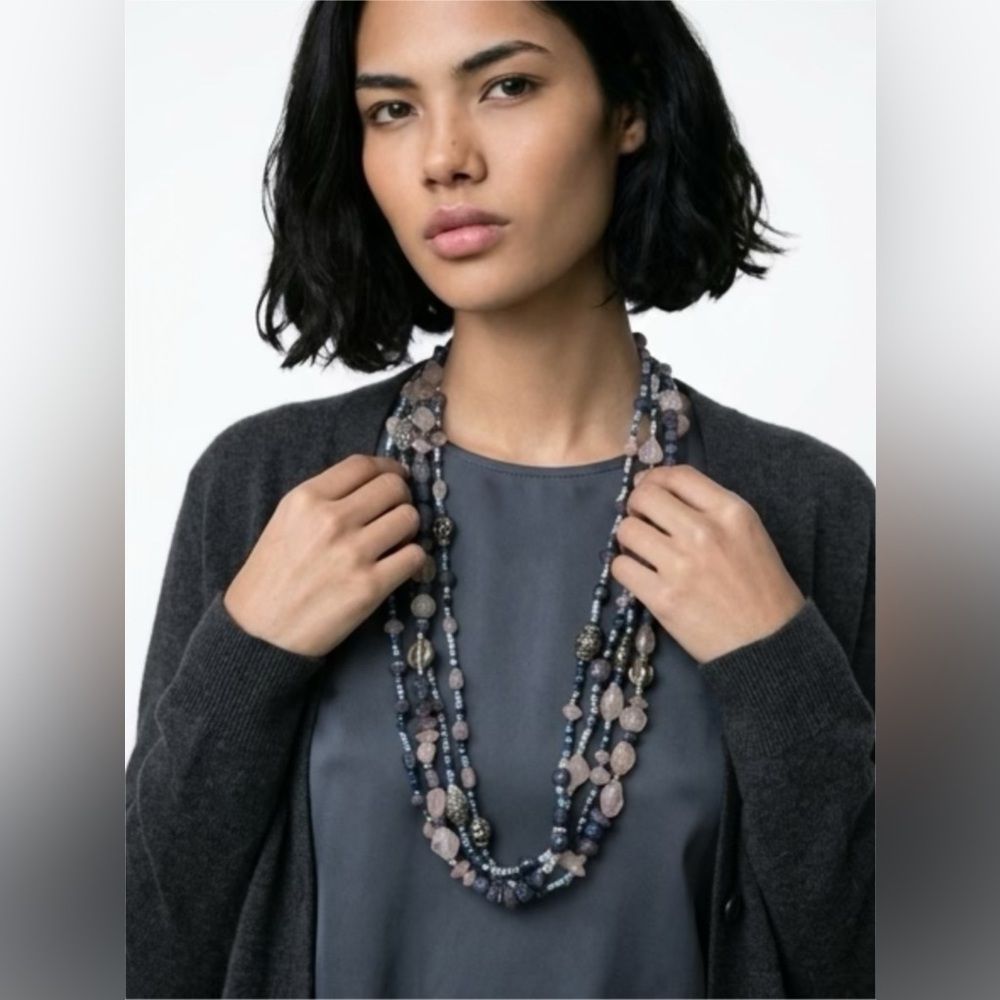 MULTISTRAND BEADED GLASS NECKLACE